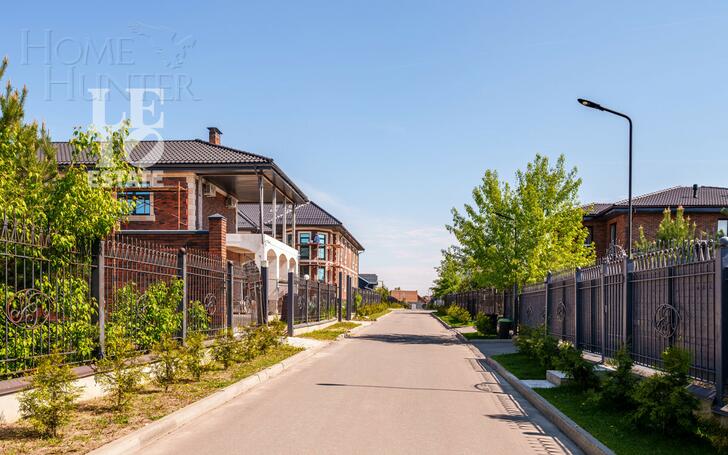 2-этажный коттедж 460 м² без отделки