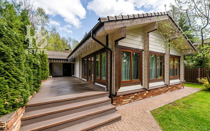 2-этажный коттедж 420 м² с отделкой