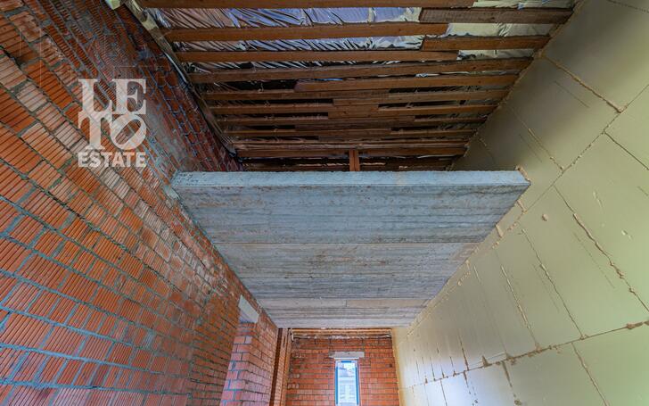 2-этажный таунхаус 330 м² без отделки