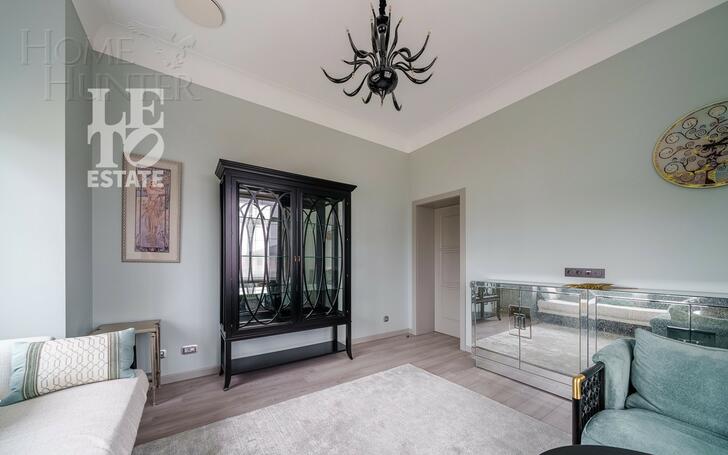 2-этажный коттедж 320 м² с отделкой