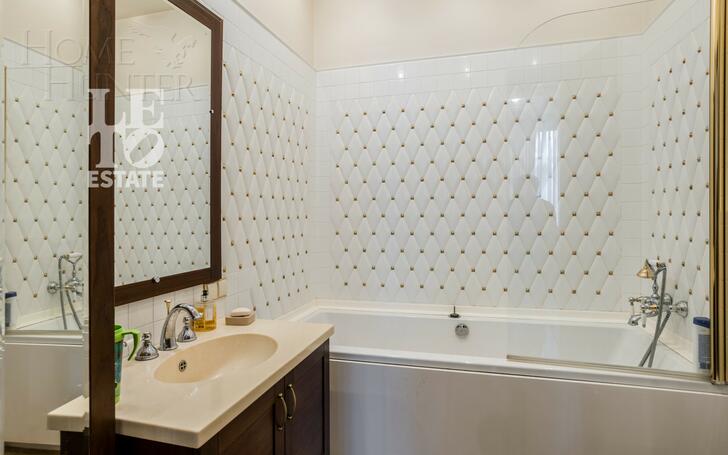 2-этажный коттедж 550 м² с отделкой