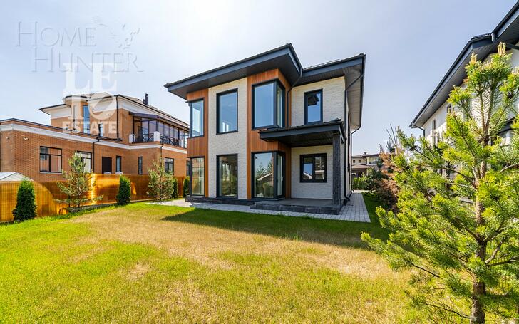 2-этажный коттедж 250 м² без отделки