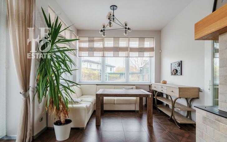 2-этажный коттедж 320 м² с отделкой