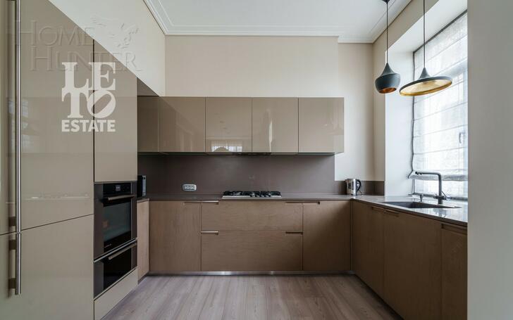 2-этажный коттедж 320 м² с отделкой