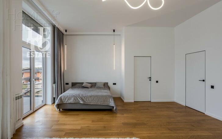 2-этажный коттедж 260 м² с отделкой