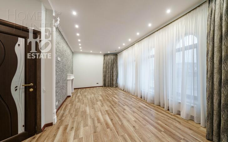 2-этажный коттедж 400 м² с отделкой