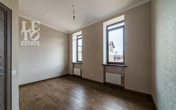 2-этажный коттедж 400 м² с отделкой