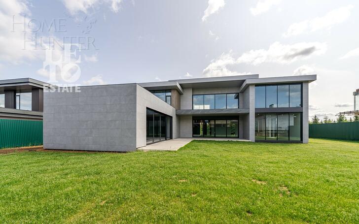 2-этажный коттедж 890 м² без отделки