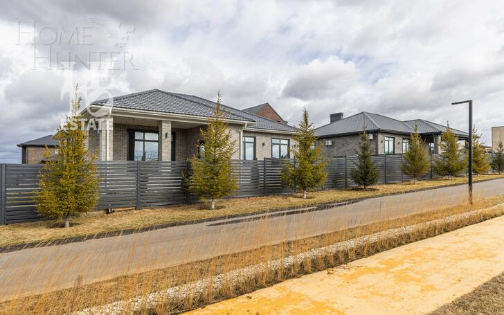 2-этажный коттедж 238.4 м² с отделкой