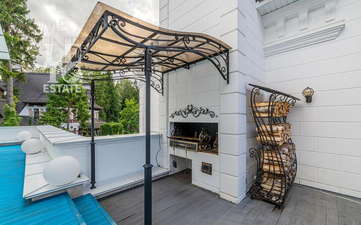 3-этажный коттедж 1 200 м² с отделкой