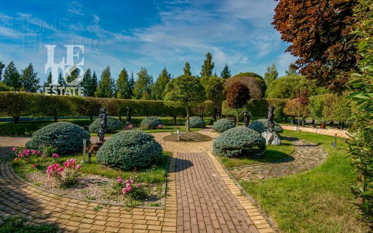 2-этажный коттедж 961 м² с отделкой