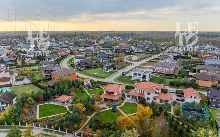2-этажный коттедж 250 м² без отделки