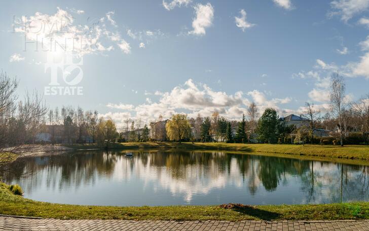 2-этажный коттедж 400 м² с отделкой