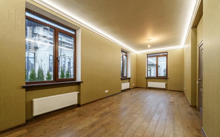 2-этажный коттедж 400 м² с отделкой