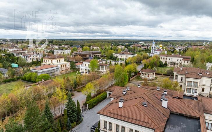 2-этажный коттедж 1 000 м² без отделки