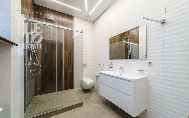 2-этажный коттедж 400 м² с отделкой