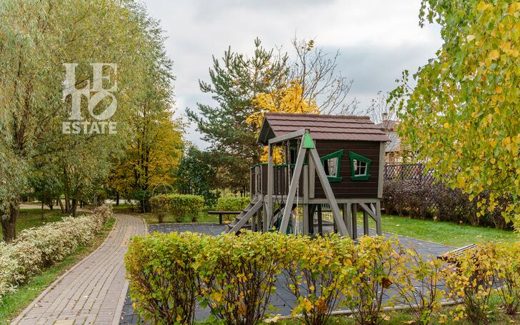 2-этажный коттедж 320 м² с отделкой
