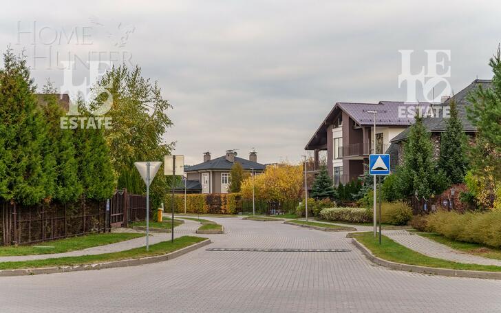 2-этажный коттедж 250 м² без отделки
