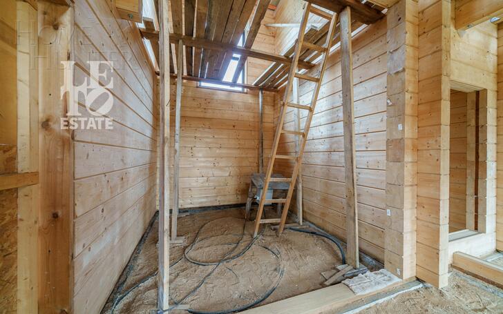2-этажный коттедж 280 м² без отделки