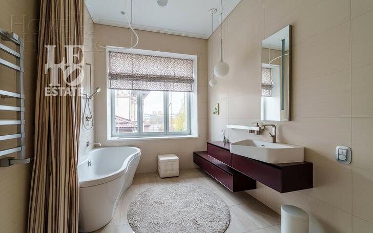 2-этажный коттедж 320 м² с отделкой