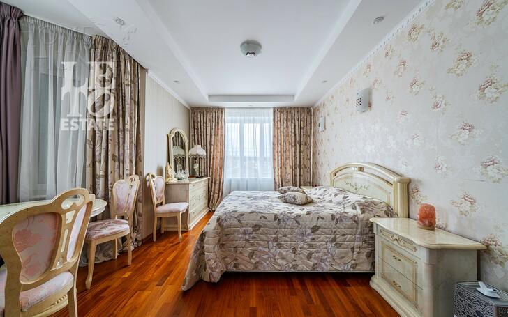 2-этажный коттедж 554 м² с отделкой