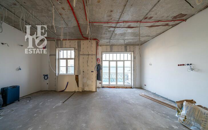 4-этажный таунхаус 395 м² без отделки