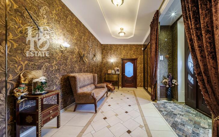 2-этажный коттедж 1 100 м² с отделкой