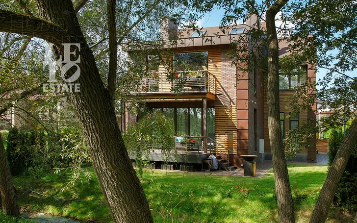 2-этажный таунхаус 270 м² без отделки
