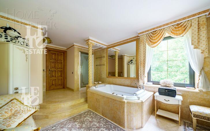 3-этажный коттедж 850 м² с отделкой