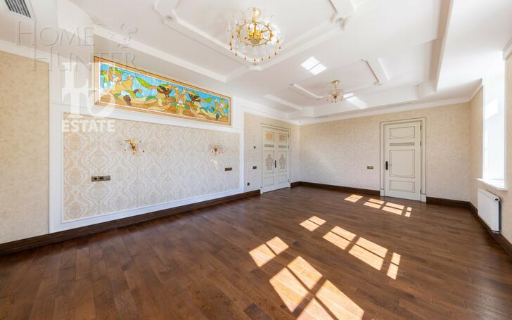 2-этажный коттедж 1 700 м² с отделкой