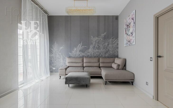 3-этажный таунхаус 250 м² с отделкой