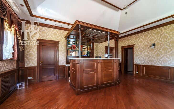 2-этажный коттедж 1 000 м² с отделкой