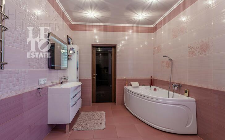 2-этажный коттедж 500 м² с отделкой