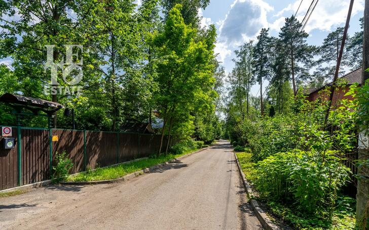 2-этажный коттедж 675.8 м² с отделкой