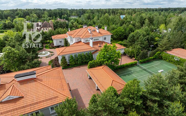 2-этажный коттедж 1 500 м² с отделкой