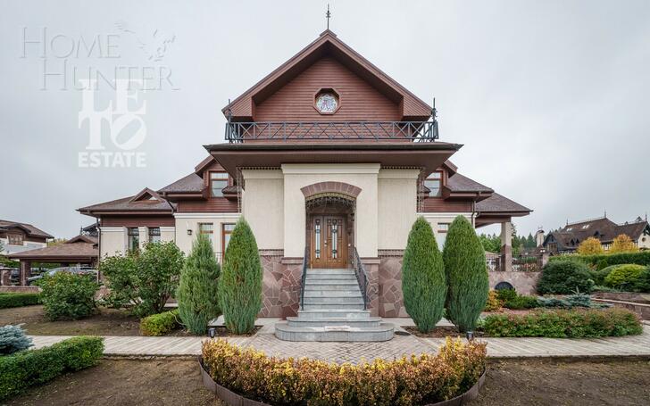 2-этажный коттедж 700 м² с отделкой