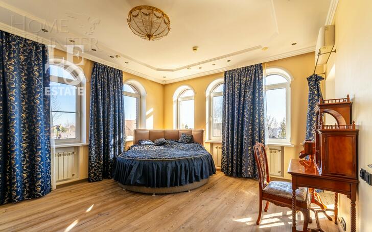 2-этажный коттедж 461.4 м² с отделкой