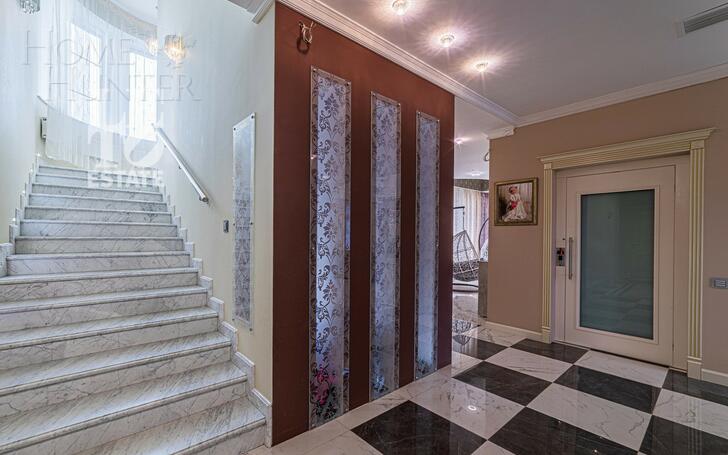 2-этажный коттедж 1 150 м² с отделкой