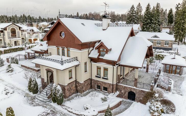 2-этажный коттедж 700 м² с отделкой