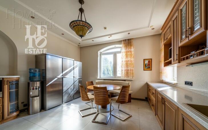 2-этажный коттедж 461.4 м² с отделкой