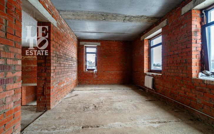 2-этажный коттедж 820 м² без отделки