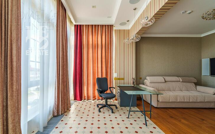 3-этажный коттедж 500 м² с отделкой