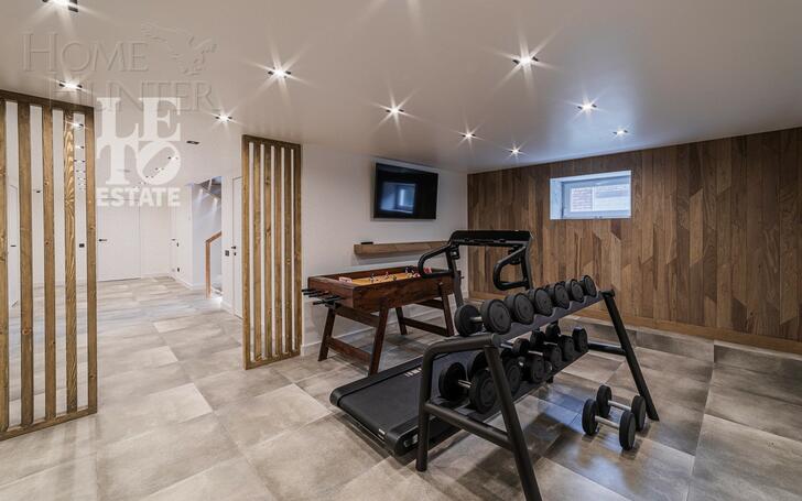 2-этажный коттедж 650 м² с отделкой