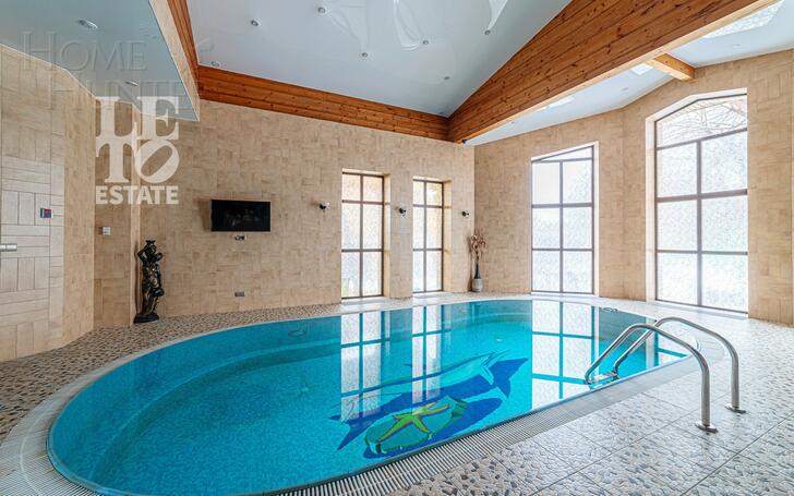 2-этажный коттедж 800 м² с отделкой