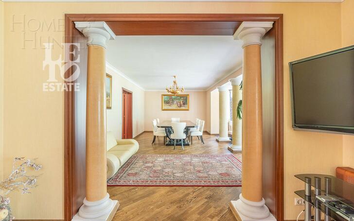 2-этажный коттедж 3 817 м² с отделкой