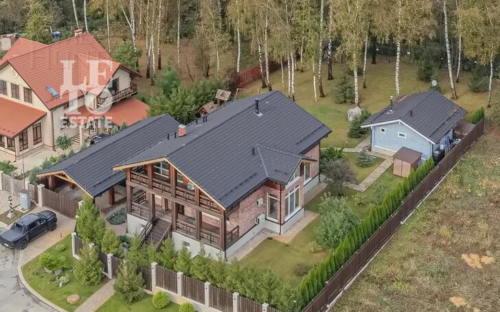 2-этажный коттедж 650 м² с отделкой
