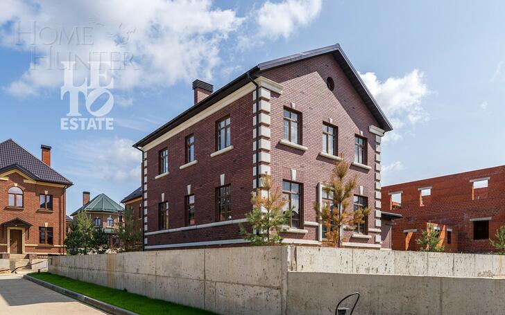 2-этажный коттедж 320 м² без отделки