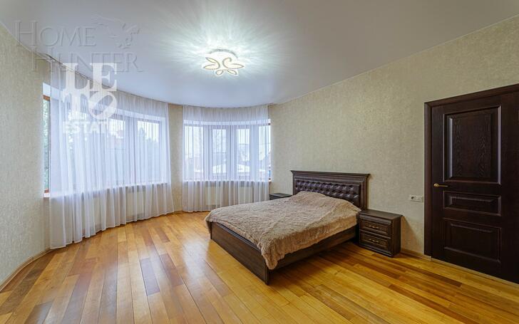 3-этажный коттедж 673.2 м² с отделкой