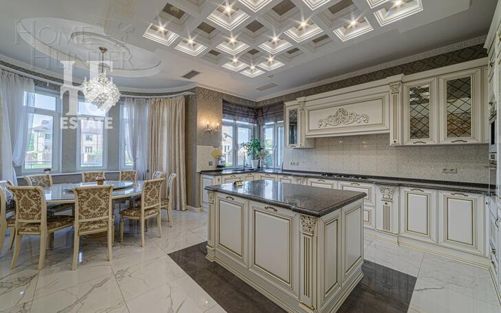 2-этажный коттедж 1 150 м² с отделкой