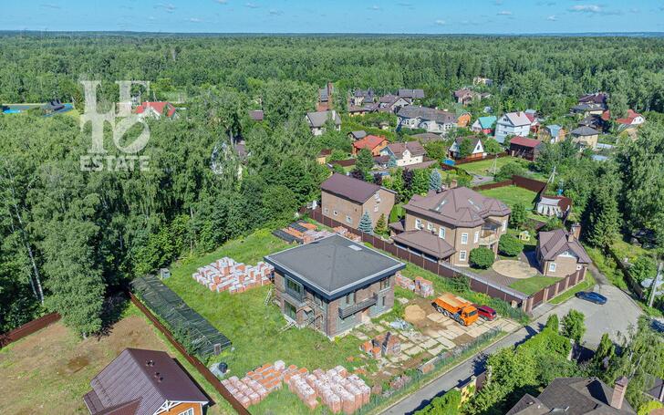 2-этажный коттедж 498 м² без отделки